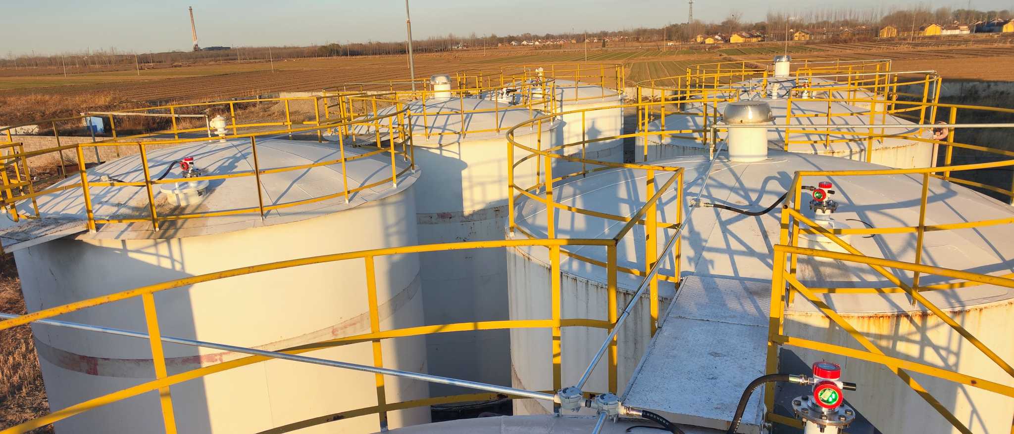 山东省某某能源有限公司80G无线雷达液位计使用工况